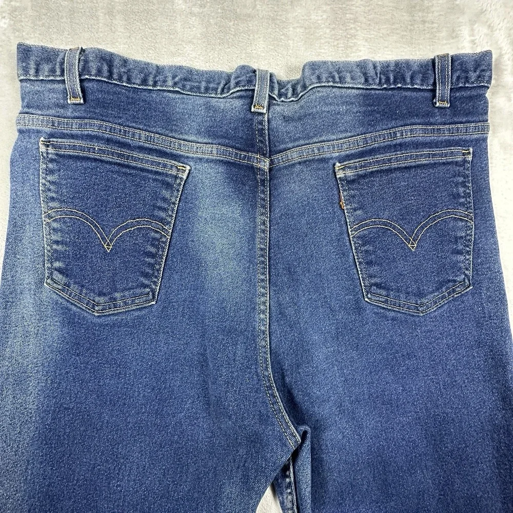 Vintage 80s 90s Levis Jeans Mens Made in USA Size 42x32 Blue Denim Pants Retro
